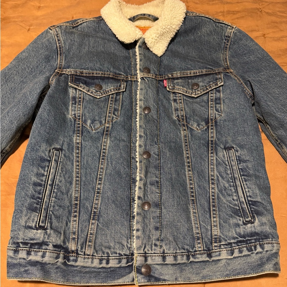 Levi’s Sherpa lined denim jacket